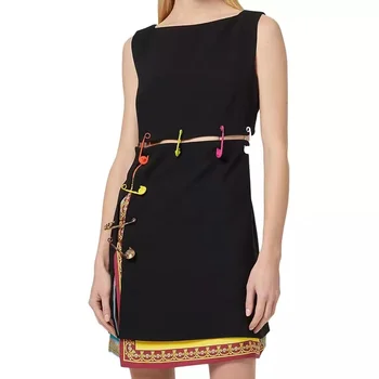  Kevadel / Suvel 2022 Uus Naiste Varrukateta Kleit Suur Pin-Dekoratiivsed Mood, Õmblemine Unetu Vest Must Kleit