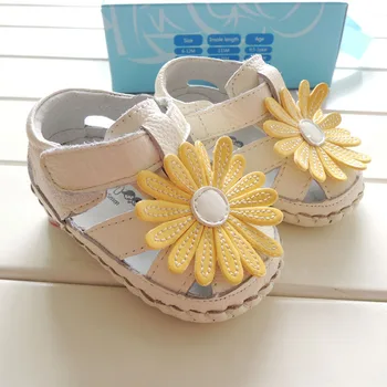  Suvel OMN Brand New Baby Sandaalid on naturaalsest Nahast Väike Daisy Pehme Põhjaga Beebi Tüdrukud teise lapse Kingad Sise-Prewalkers