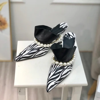  Must Valge Pikad Varba Kõrged Kontsad Naiste Uus Seksikas Stiletto Pearl Kett Mood Kaunistamiseks Pumbad Sussid Daamid Suvel Toasussid